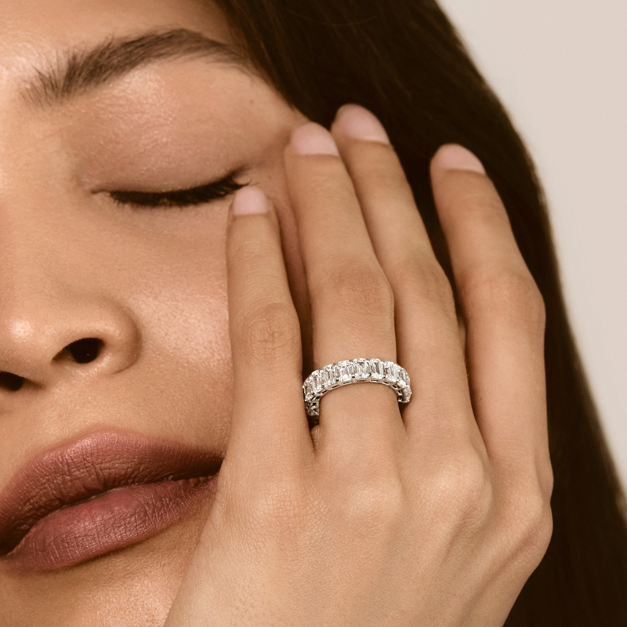 LHUNE Amara Eternal Ring - 14K White Gold - Modal Image