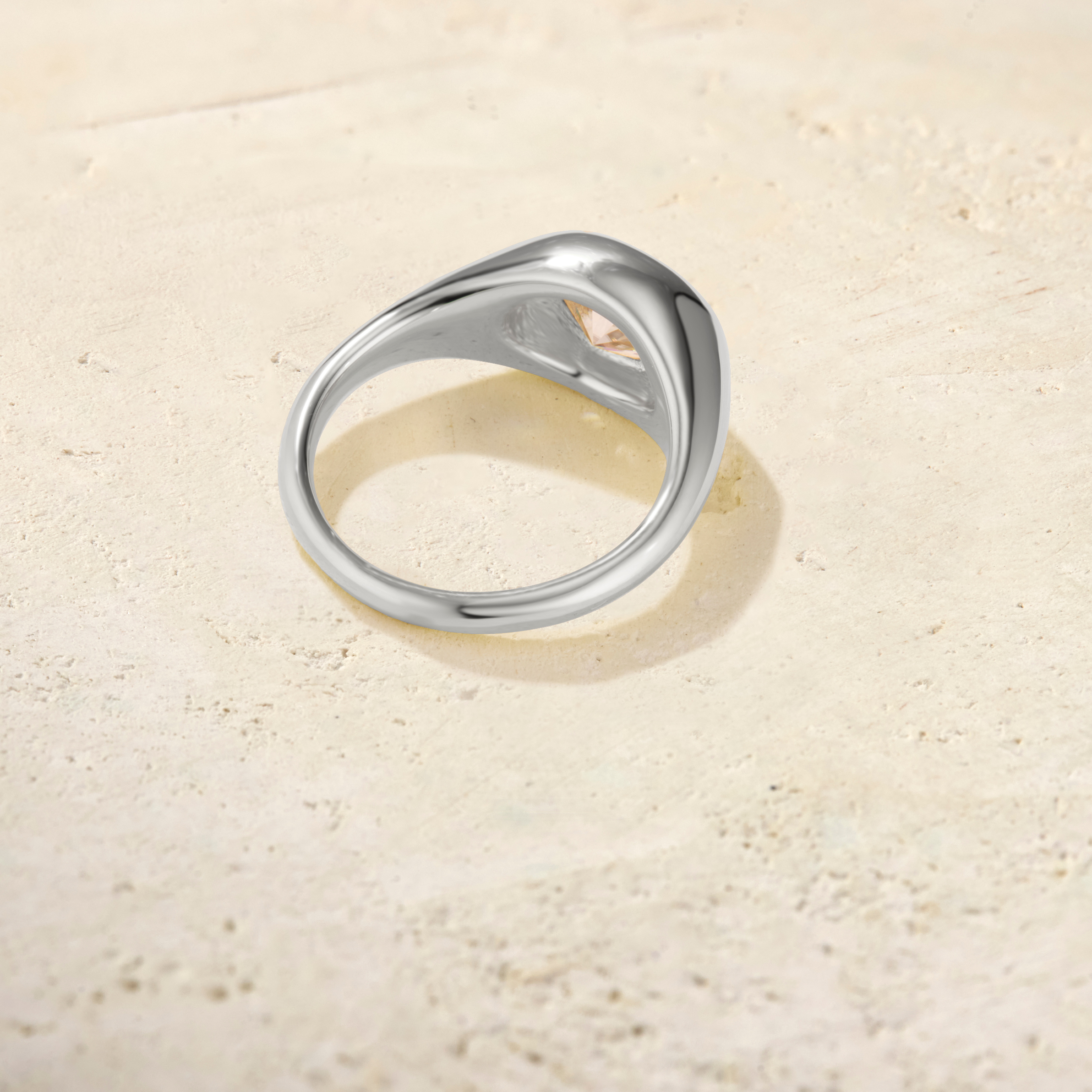 Forma Oval Signet Ring