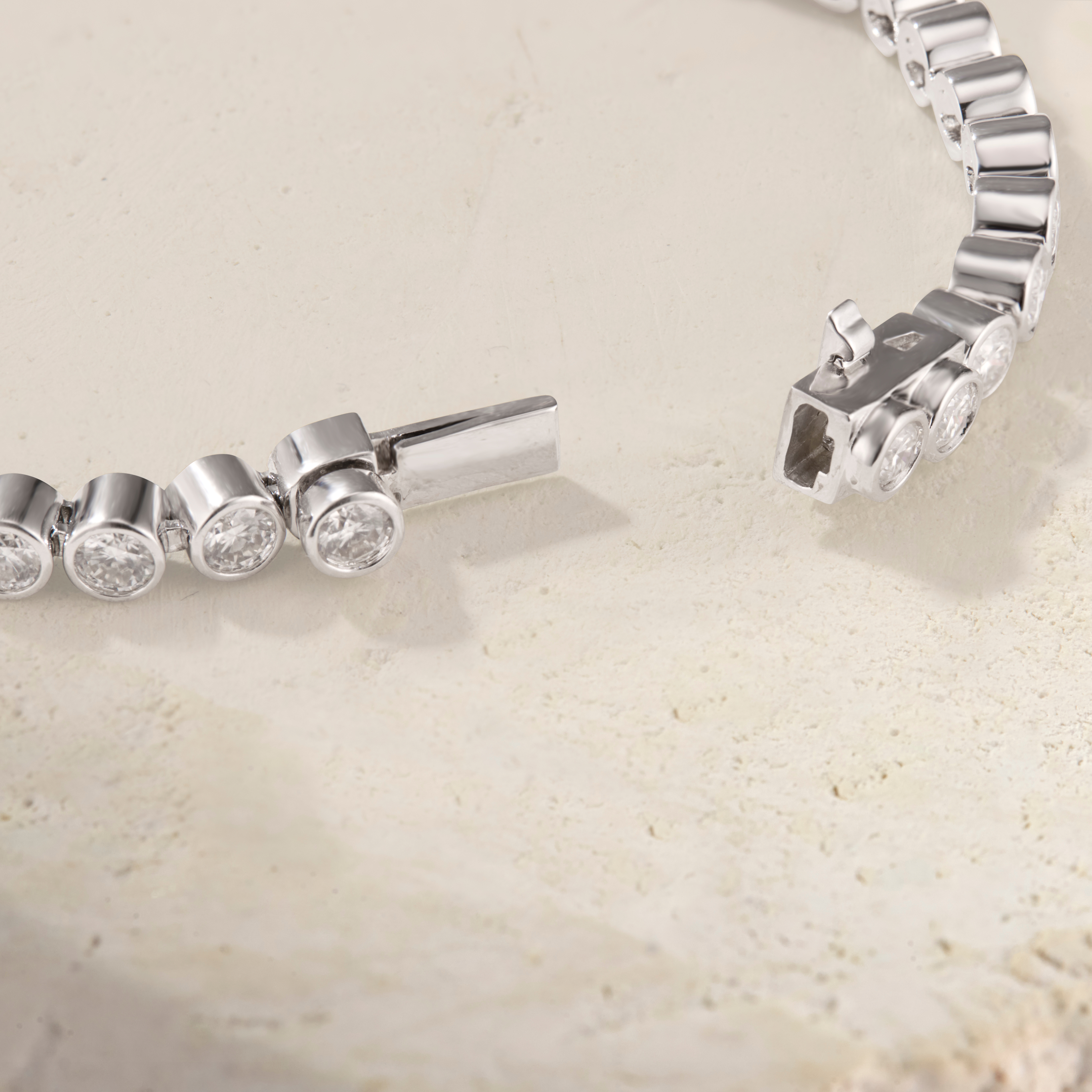 Virelle Round Bezel Tennis Bracelet