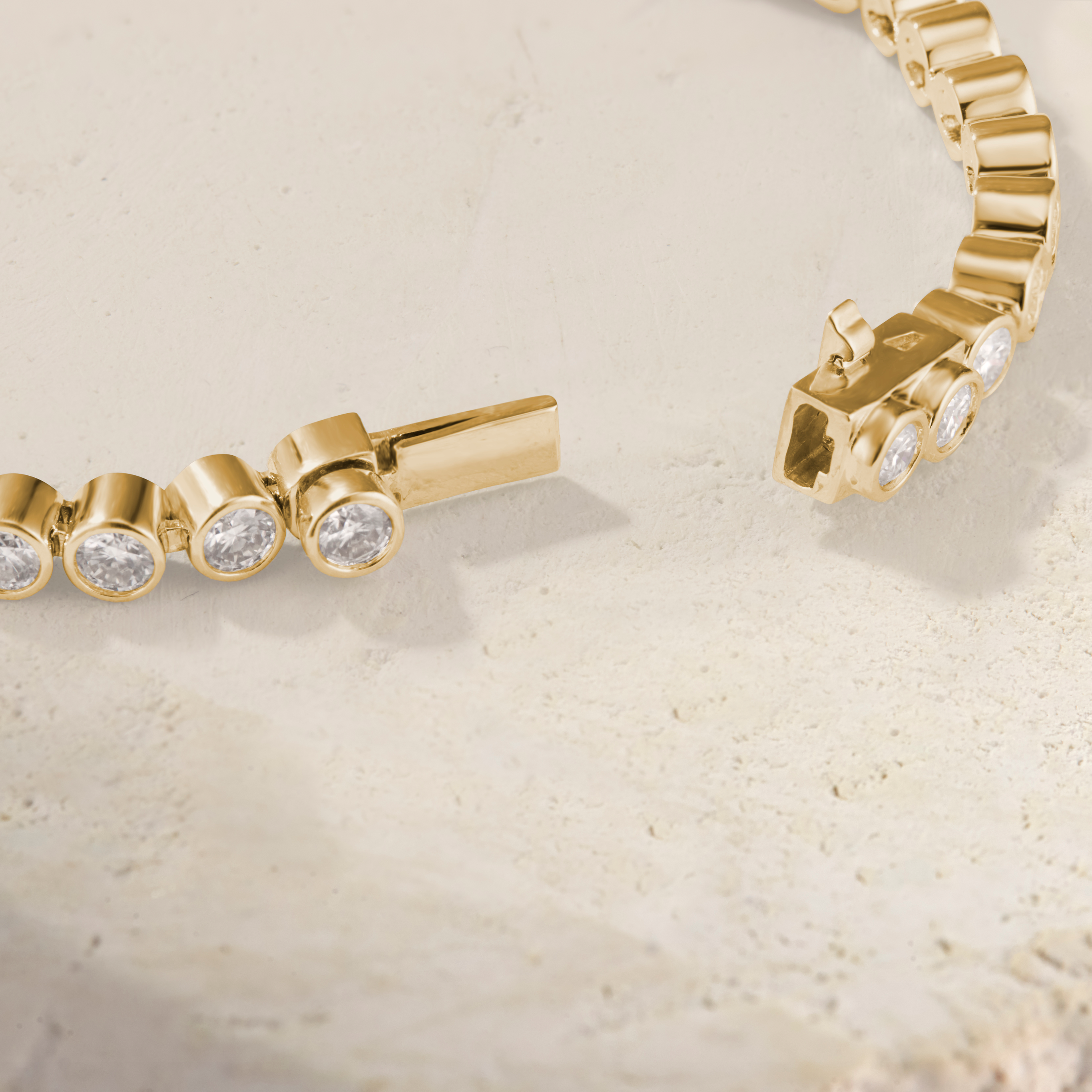 Virelle Round Bezel Tennis Bracelet