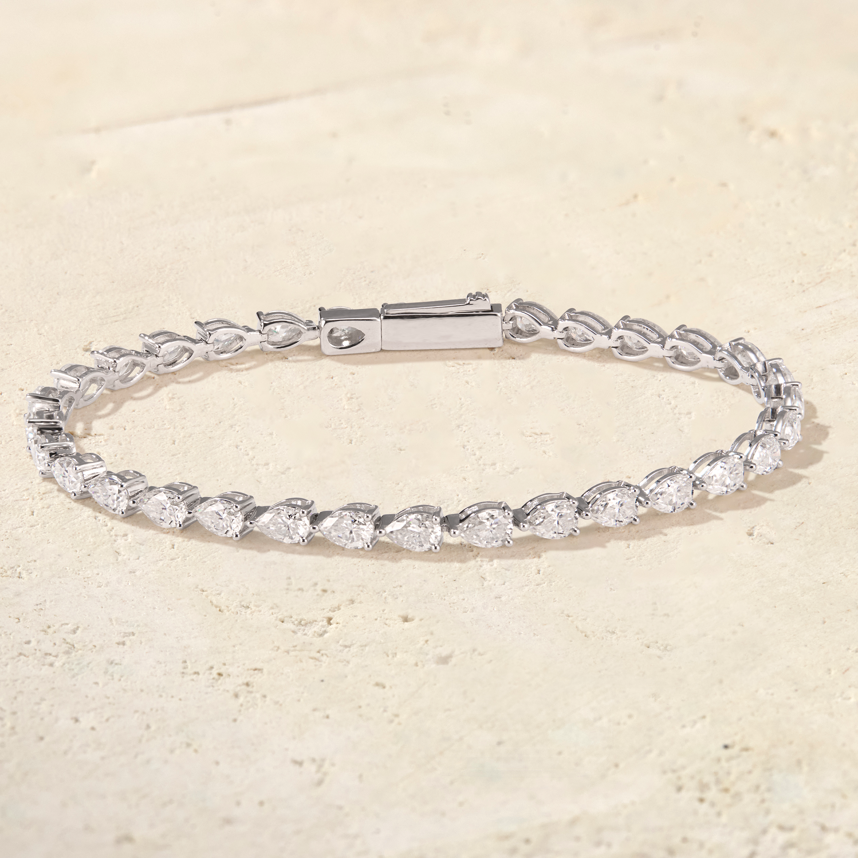 Amara Pear Tennis Bracelet