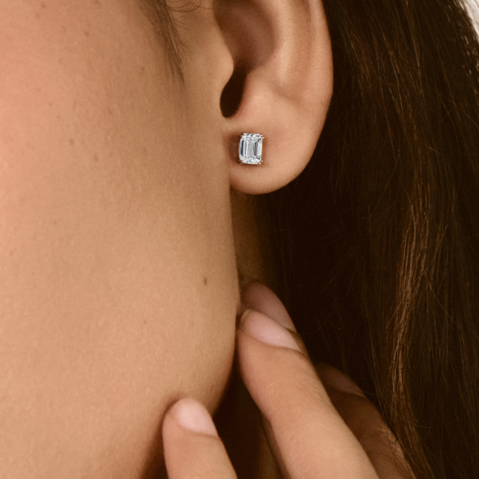 LHUNE Amara Emerald-Cut Stud Earrings - 14K White Gold - 2 Carat