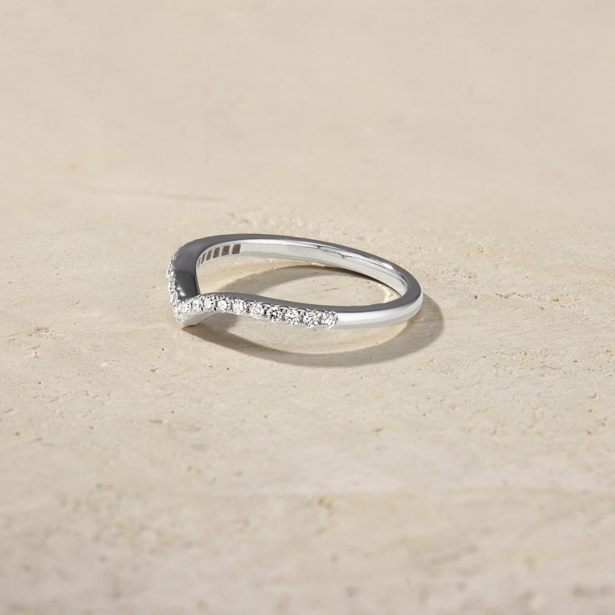 LHUNE Ciel Pave V-Ring - 14K White Gold - Size 4