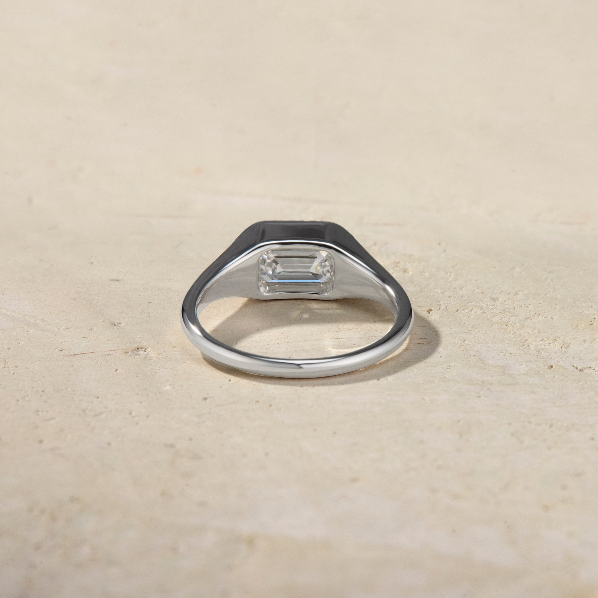 LHUNE Forma Emerald-Cut Signet Ring - 14K White Gold - Size 5